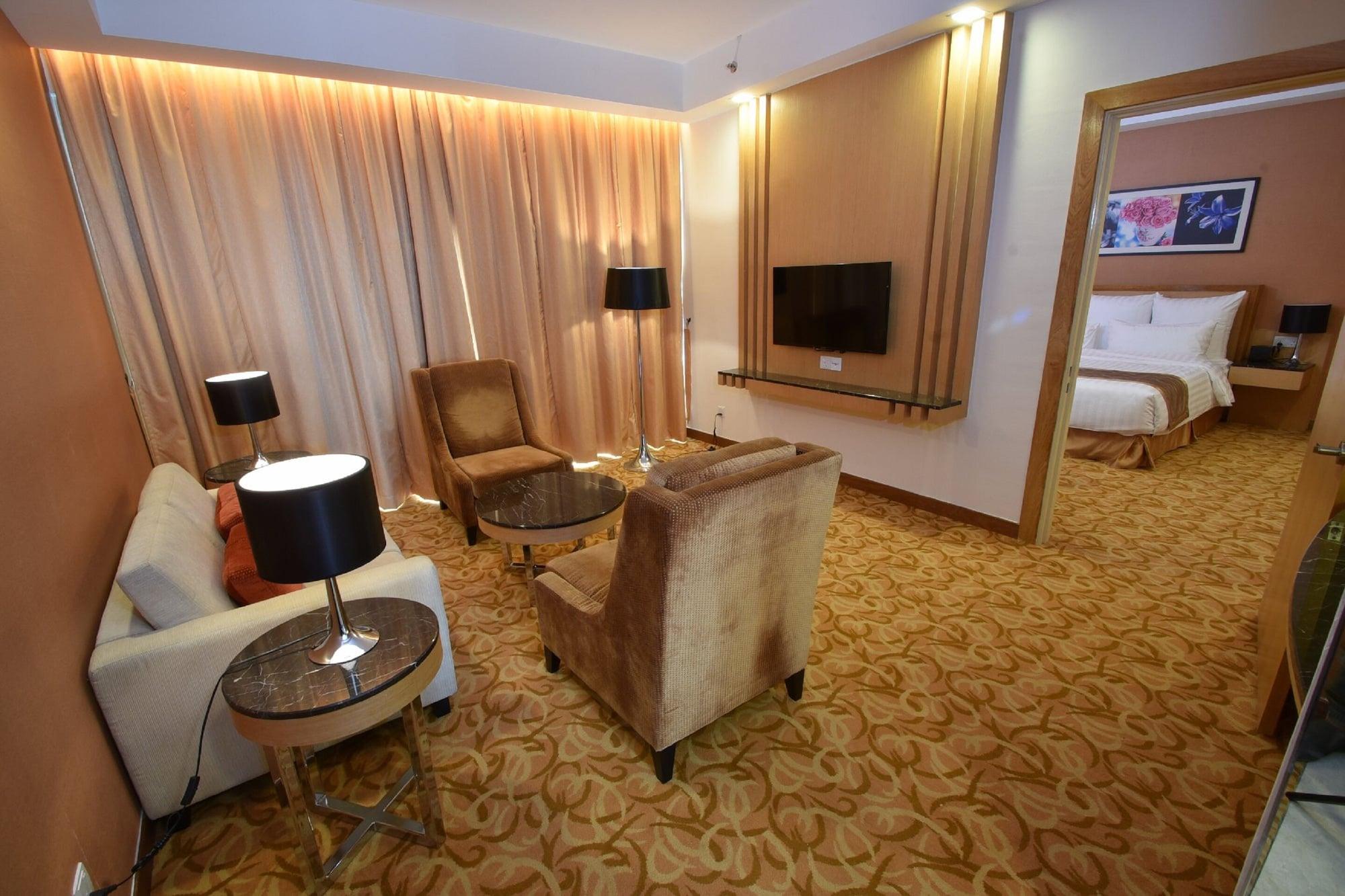 Tenera Hotel Bangi Extérieur photo