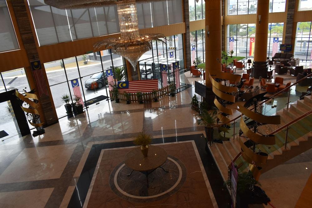 Tenera Hotel Bangi Extérieur photo Lobby