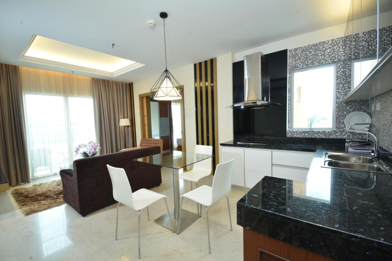 Tenera Hotel Bangi Extérieur photo A modern interior