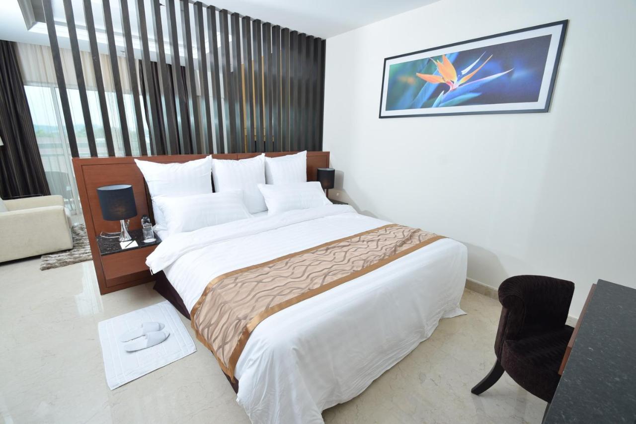 Tenera Hotel Bangi Extérieur photo A bedroom at the hotel