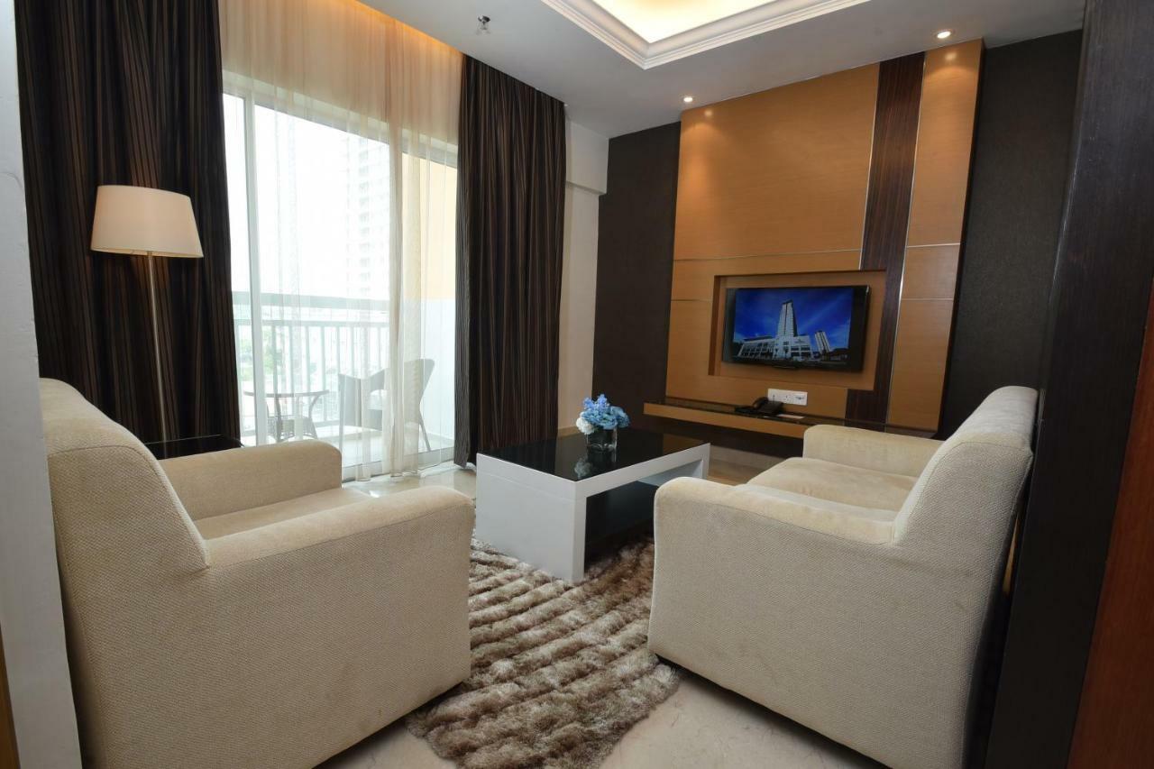 Tenera Hotel Bangi Extérieur photo